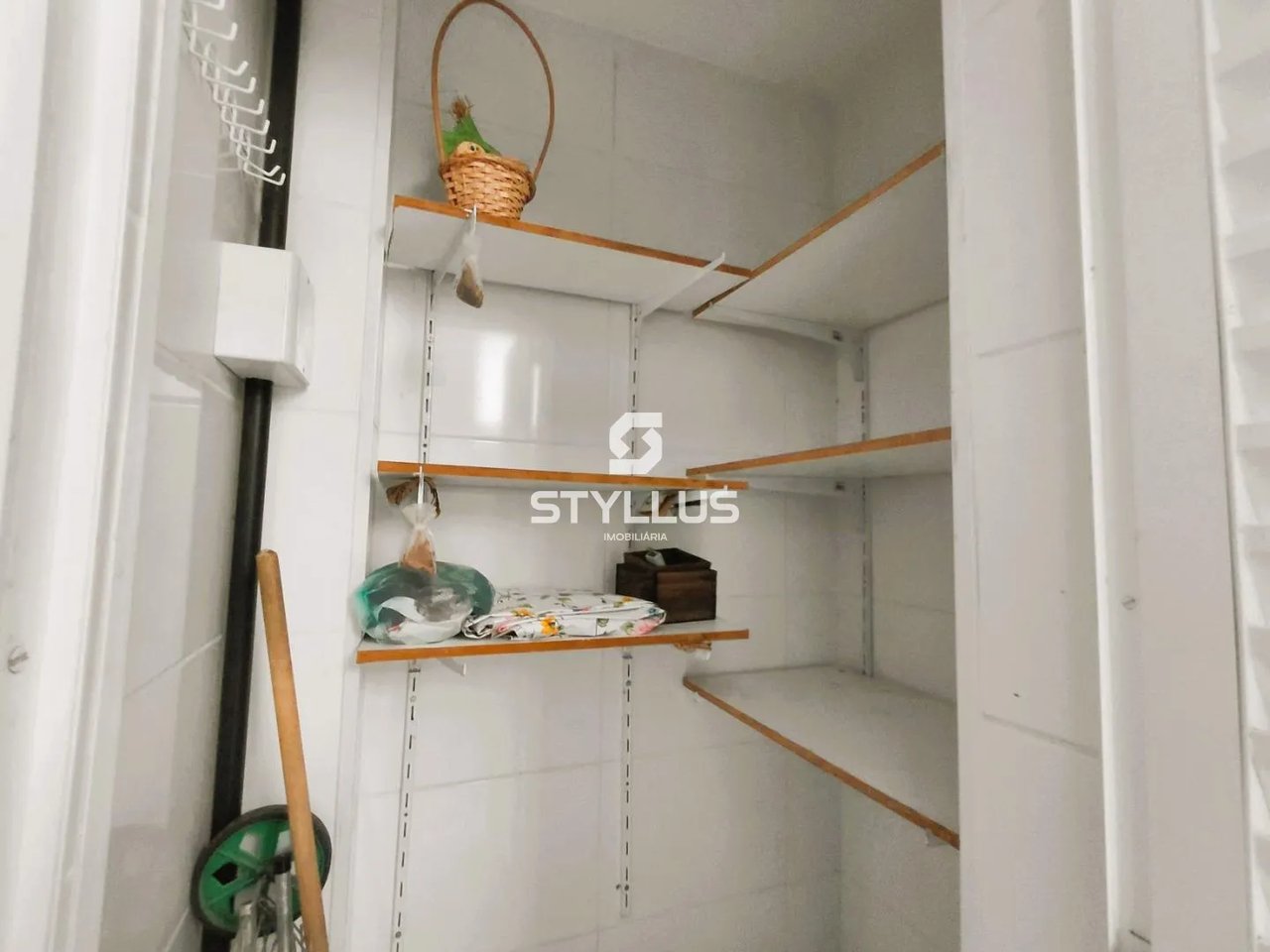 Vila Isabel | Casa de Vila 4 quartos, sendo 2 suites - Foto 17