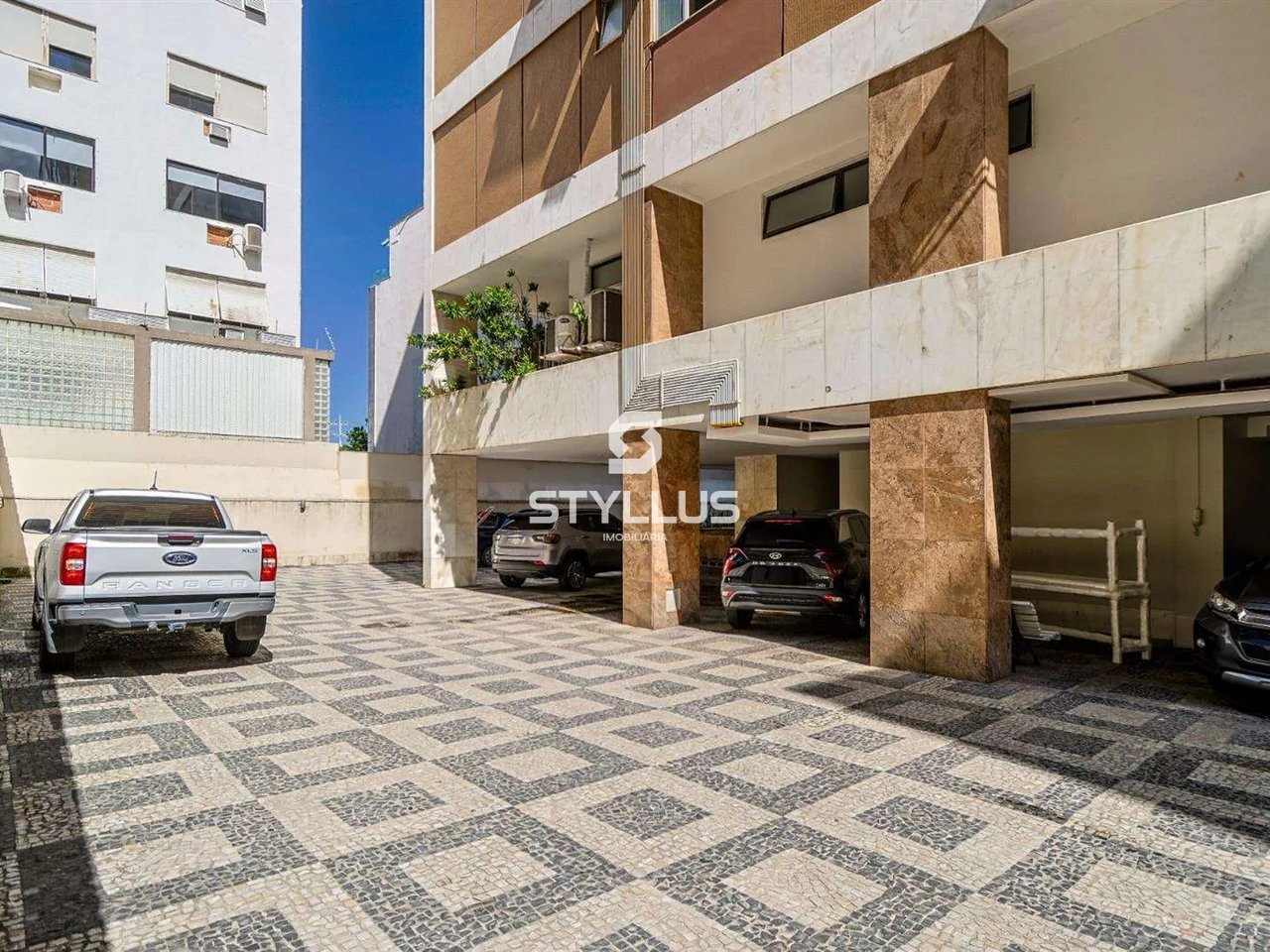 Leblon | Apartamento 4 quartos, sendo 1 suite - Foto 35