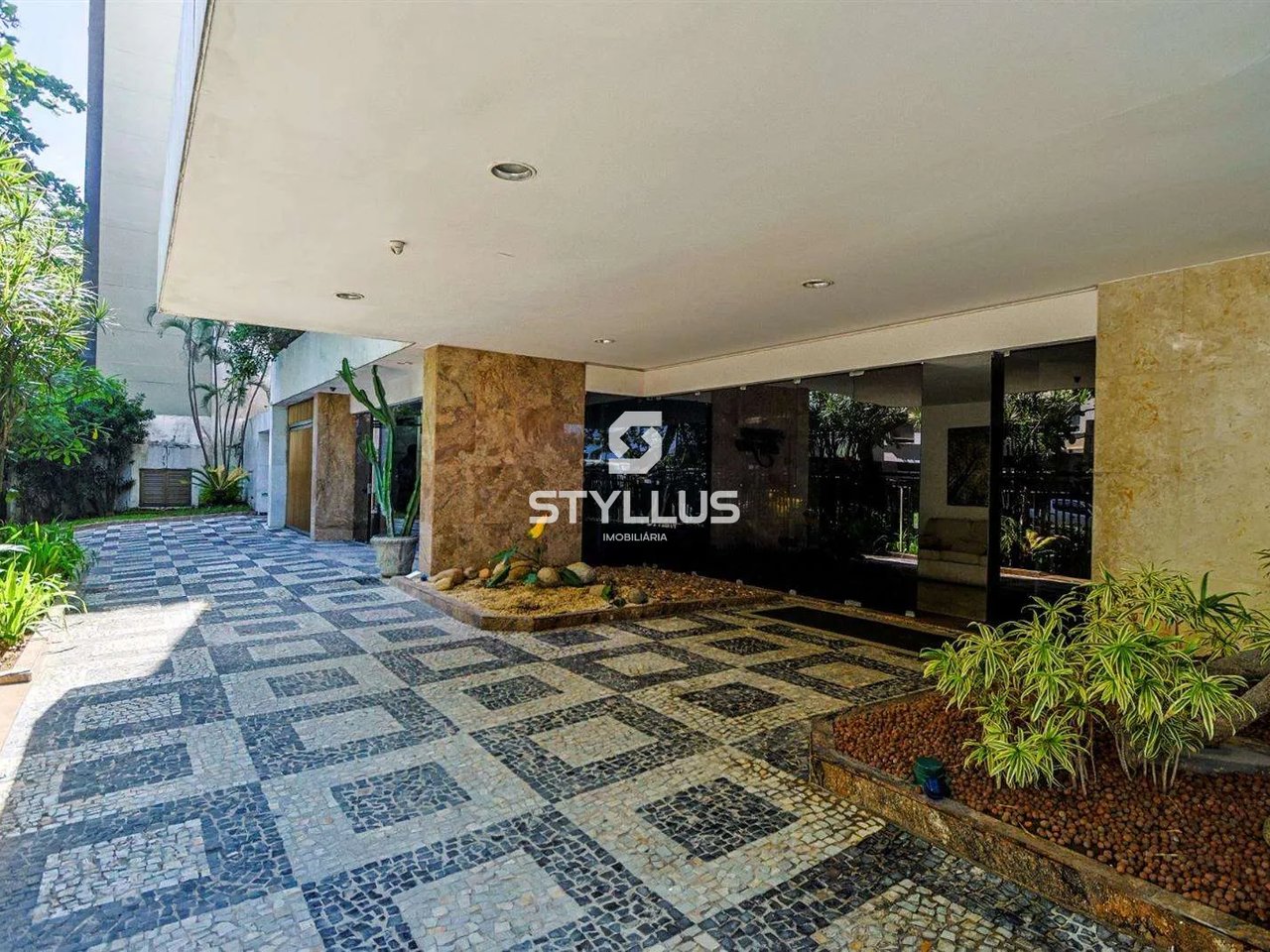 Leblon | Apartamento 4 quartos, sendo 1 suite - Foto 39