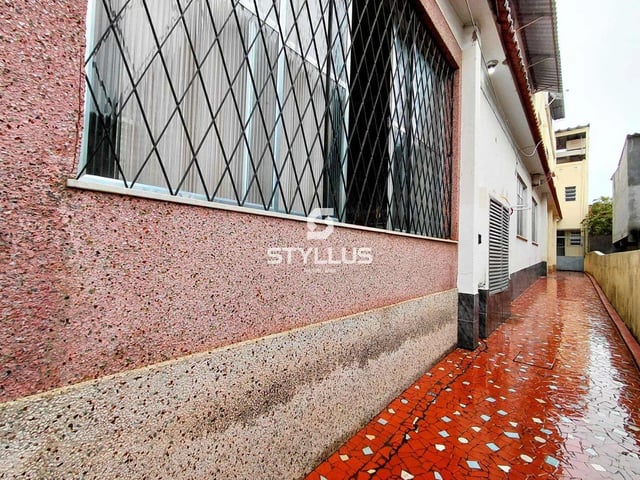 Casa de vila em Brás de Pina 2 quartos